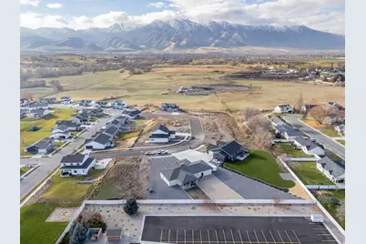 817 W 70 N, Hyrum, UT 84319 - Photo 26