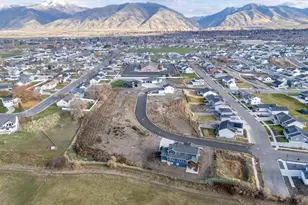 817 W 70 N, Hyrum, UT 84319 - Photo 22