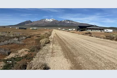 247 N Bobbie Ln #61, La Sal, UT 84530 - Photo 8