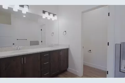 828 W 70 N, Hyrum, UT 84319 - Photo 8