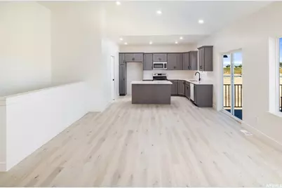 69 N 850 W, Hyrum, UT 84319 - Photo 32