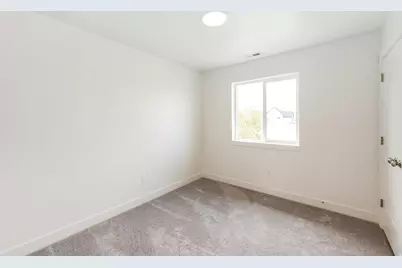 645 E 2475 N, North Logan, UT 84341 - Photo 4