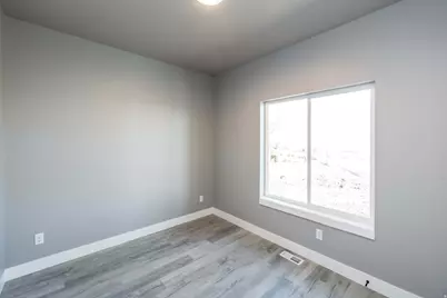 667 E 2475 N, North Logan, UT 84341 - Photo 12