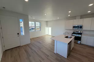 1333 E 1670 N, Payson, UT 84651 - Photo 2