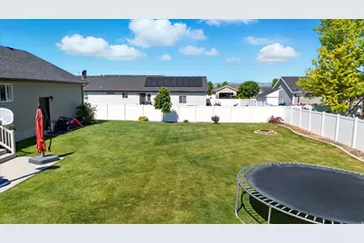 581 W 230 N, Smithfield, UT 84335 - Photo 30