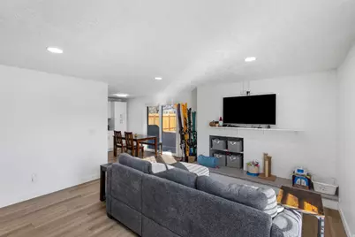 6876 S 90 E, Midvale, UT 84047 - Photo 10