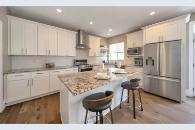 5146 N Ravencrest Ln W, Lehi, UT 84043 - Photo 4