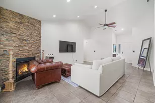 2050 W Canyon View Dr, Saint George, UT 84770 - Photo 8