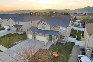 8224 S Oak Vista Dr, West Jordan, UT 84081 - Photo 2