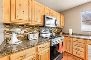 8224 S Oak Vista Dr, West Jordan, UT 84081 - Photo 12