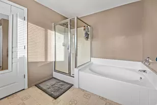 8224 S Oak Vista Dr, West Jordan, UT 84081 - Photo 20