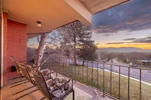 2662 E Skyline Dr S, Salt Lake City, UT 84108 - Photo 16