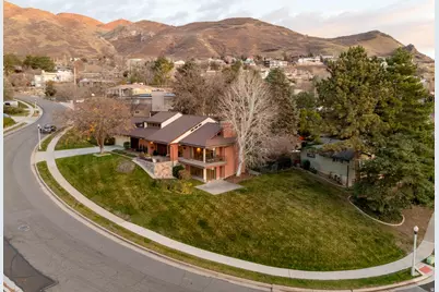 2662 E Skyline Dr S, Salt Lake City, UT 84108 - Photo 6