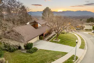 2662 E Skyline Dr S, Salt Lake City, UT 84108 - Photo 14