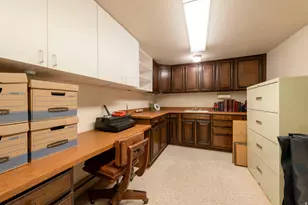 2662 E Skyline Dr S, Salt Lake City, UT 84108 - Photo 68