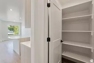 321 E 2100 S, Salt Lake City, UT 84115 - Photo 18