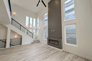 11352 S Silver Pond Dr W, South Jordan, UT 84009 - Photo 1