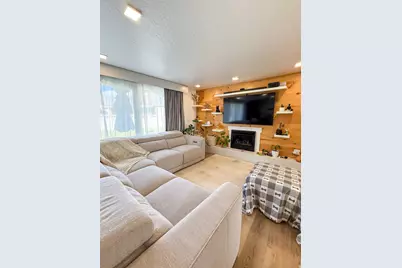 483 E 400 S, Orem, UT 84097 - Photo 4
