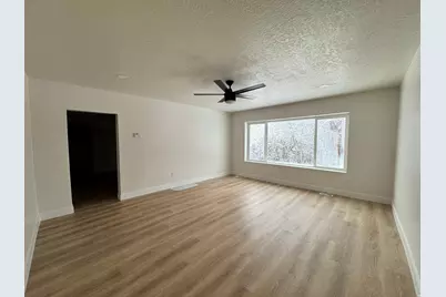 798 W Vine St, Tooele, UT 84074 - Photo 4