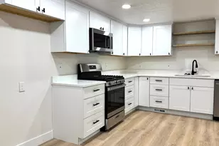 798 W Vine St, Tooele, UT 84074 - Photo 2