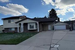 4460 S Jills Pl, West Valley, UT 84120 - Photo 2