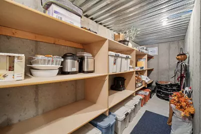 378 N Thurston Ln, Layton, UT 84040 - Photo 44