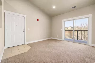 148 W Spring Hill Way N, Saratoga Springs, UT 84045 - Photo 2