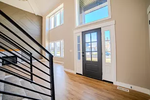 11711 Stone Crest Cir, Riverton, UT 84065 - Photo 2