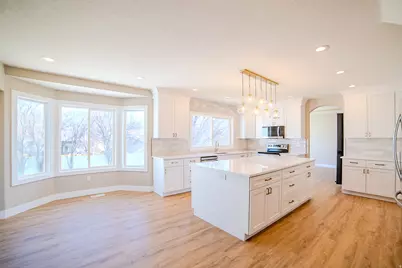 11711 Stone Crest Cir, Riverton, UT 84065 - Photo 6