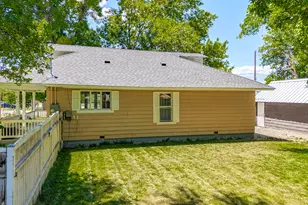 205 E Center St, Salem, UT 84653 - Photo 24