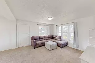 205 E Center St, Salem, UT 84653 - Photo 2