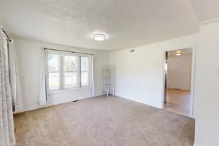 205 E Center St, Salem, UT 84653 - Photo 4