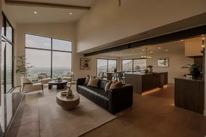 2244 S Lakeline Cir, Salt Lake City, UT 84109 - Photo 2