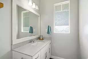 108 E Paradise Ct, Saratoga Springs, UT 84045 - Photo 32