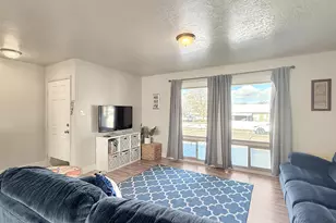 493 W 5100 S, Washington Terrace, UT 84405 - Photo 4