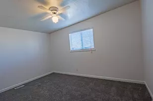 5068 S Cheerful Dr W, Taylorsville, UT 84123 - Photo 10