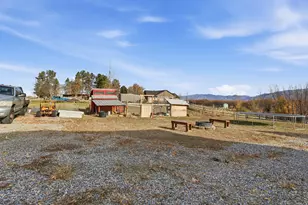 570 N 200 E, Wellsville, UT 84339 - Photo 16