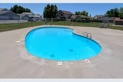 644 W Lamplighter Way S, Riverdale, UT 84405 - Photo 10