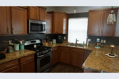 1008 N Shepard Creek Pkwy #5, Farmington, UT 84025 - Photo 8