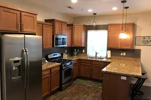 1008 N Shepard Crk Pkwy, Farmington, UT 84025 - Photo 4