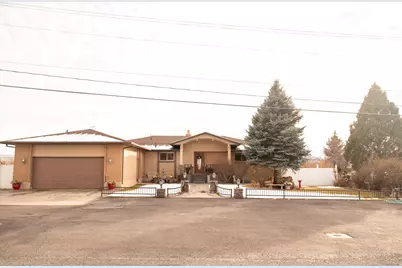 110 E 300 S, Beaver, UT 84713 - Photo 2