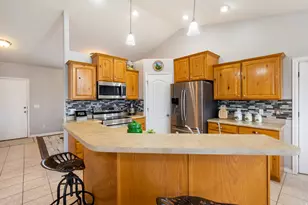 888 W Red Hen, Saratoga Springs, UT 84045 - Photo 8