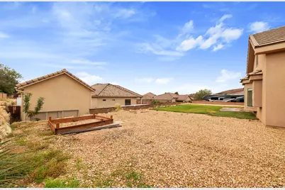 922 E Silver Shadows Dr S, Washington, UT 84780 - Photo 32