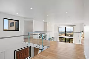 348 E Hidden Lake Dr, Bountiful, UT 84010 - Photo 28