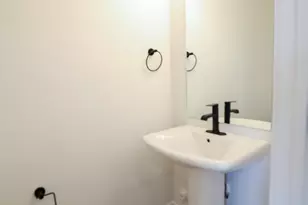 255 W 690 N, Smithfield, UT 84335 - Photo 12