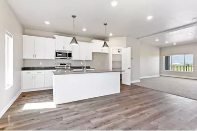 623 E 730 N, Hyrum, UT 84319 - Photo 2