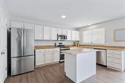 597 E 700 N, Tooele, UT 84074 - Photo 2