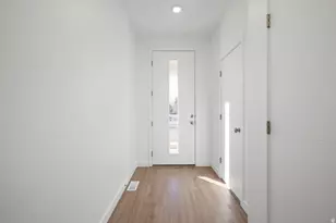 912 W Bellshill Dr, Murray, UT 84123 - Photo 2