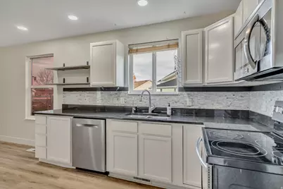 3969 E Dillons Dr, Eagle Mountain, UT 84005 - Photo 6