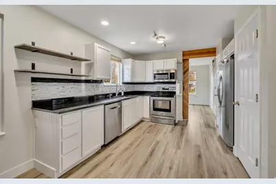 3969 E Dillons Dr, Eagle Mountain, UT 84005 - Photo 8